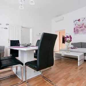  Apartamento Center