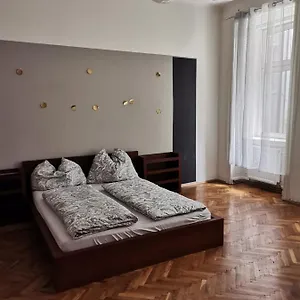 Apartment Museum Quartier