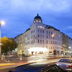  Apartment Julius 3 - Modern Comfort Only 5 Mins To Vienna's Center
