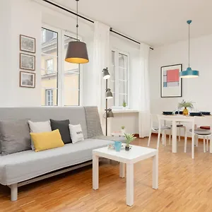 Old Town Spacious Piwna By Renters Apartament Warszawa
