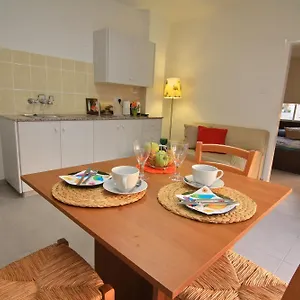 P. Ioannou Flats Apartament Larnaca