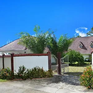 Ixora Anse Royale